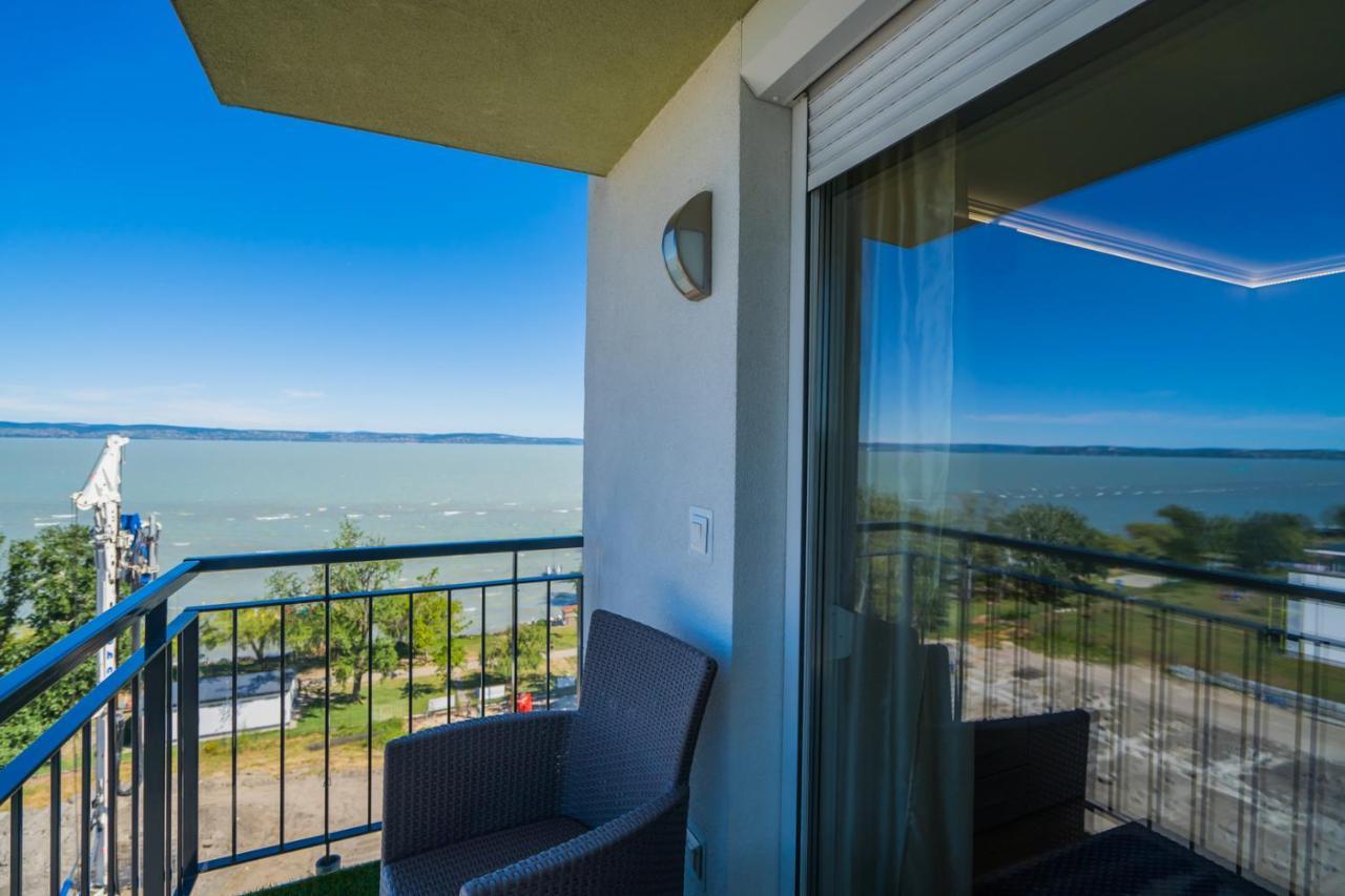 Myflat Top Panorama 909 Apartment Siófok Kültér fotó